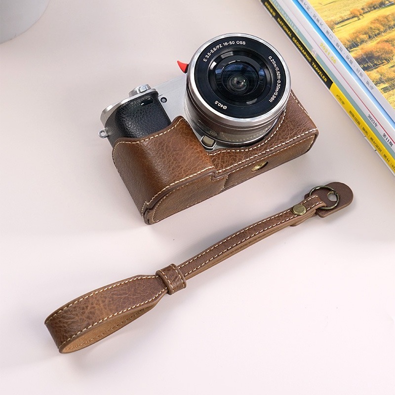 حقيبة كاميرا من الجلد الصناعي، - مراجعة Sony Camera A6400 وسعره